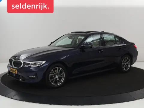 BMW 3-serie 320i High Executive Edition | Panoramadak | Leder  | Stoel & Stuurverwarming | Adaptive 