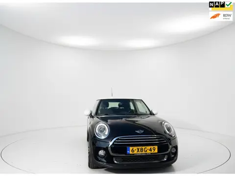 Mini Mini 1.5 Cooper NAVIGATIE ZEER MOOIE AUTO AIRCO