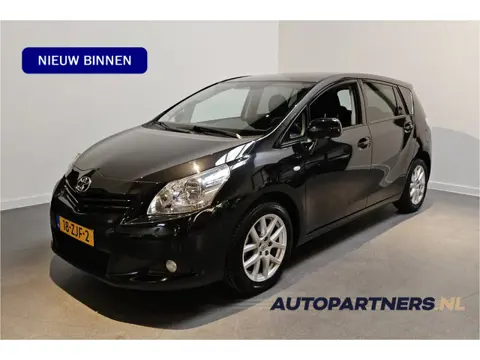 Toyota Verso 1.6 VVT-i Business - Panoramadak - Cruise - Navi - Achteruitrijcamera - Trekhaak