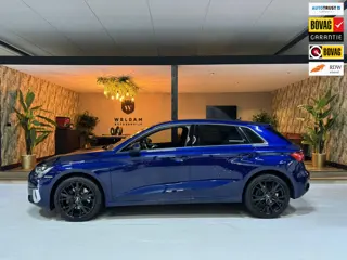 Audi A3 Sportback 35 TFSI S edition Garantie Carplay Camera StoelVW Elek Stoelen Elek Achterklep ACC