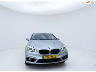 BMW 2-serie Active Tourer 218i High Executive AUTOMNAAT LAGE KM STAND TREKHAAK MOOIE AUTO