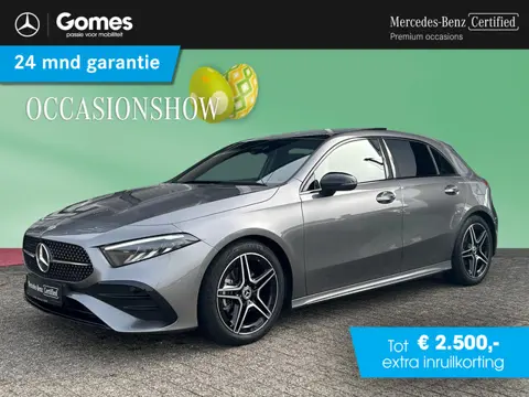 Mercedes-Benz A-klasse 180 AMG Line | Panoramadak | Stoelverwarming | Sfeerverlichting