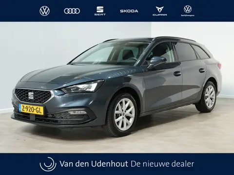 SEAT Leon Sportstourer 1.5 eTSI 150pk DSG Style Business Intense Trekhaak Navigatie Camera Parkass. 