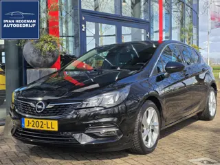 Opel Astra 1.2 Launch Elegance | Navigatie | Trekhaak | Parkeersensoren + Camera | Cruise Control | 
