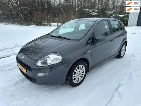 Fiat Punto Evo 0.9 TwinAir Street AIRCO REGENSENSOR ELEKTRISCHERAMEN