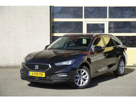 SEAT Leon Sportstourer 1.5 TSI Style Launch Edition BJ2020 Lmv 16" | Led V+A | Pdc | Elek. trekhaak 
