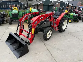 Yanmar AF26 met voorlader