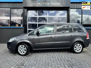 Opel Zafira 1.8 Cosmo Automaat 7 Pers Leder Cruise pdc Trekhaak Stoelverw Zeer mooie Auto!!!