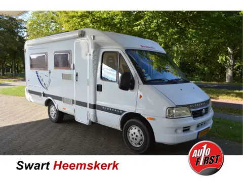 Fiat Globebus Dethlefs Halfintegraal | Toilet/Douche | scooterdrager | Zonnepaneel