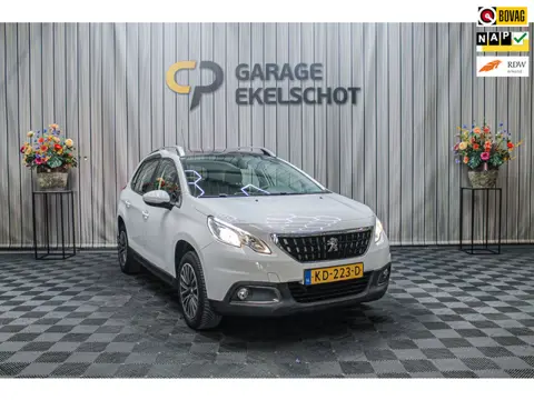 Peugeot 2008 1.2 PureTech Active|Pano|Automaat|Trekhaak|Cruise|Carplay
