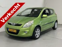 Hyundai i20 1.2i DynamicVersion AIRCO / LMV / ELK. PAKKET