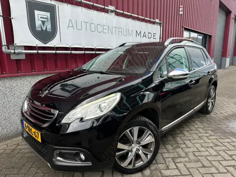 Peugeot 2008 1.6 VTi Féline // Clima // Pano // Trk.Hk //