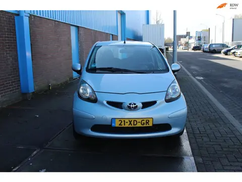Toyota Aygo 1.0-12V +