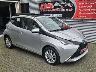Toyota Aygo 1.0 VVT-i x-play CABRIOLET  *** AIRCO-ELECTR.RAMEN-CV-SP.WIELEN ,etc,etc.***