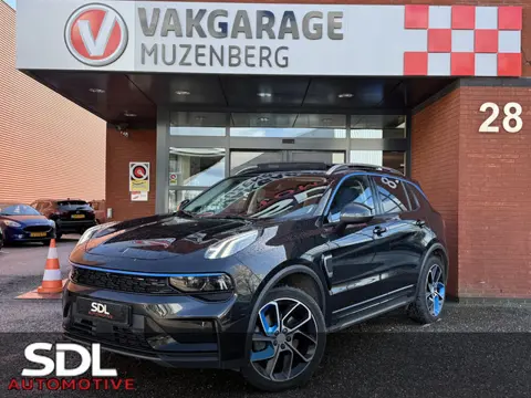 Lynk & Co 01 1.5 // PANO DAK // INFINITY SOUND // 360 CAMERA // ELEK. ACHTERKLEP // ADAPTIVE CRUISE 