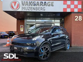 Lynk & Co 01 1.5 // PANO DAK // INFINITY SOUND // 360 CAMERA // ELEK. ACHTERKLEP // ADAPTIVE CRUISE 