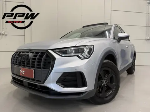 Audi Q3 45 TFSI e Edition PANO/TREKHAAK/LEER-SPORT/MEMORY/ACC/MATRIX/SFEER/KEYLESS/CARPLAY/EL.A.KLEP