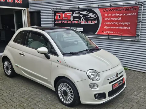 Fiat 500 1.2 Lounge FIAT 500 LOUNGE *** AIRCO-PANORAMADAK-SP.WIELEN-CV.ELECTR.RAMEN,etc,etc.***