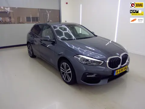 BMW 1-serie 118i High Executive Edition+Half-Leder-Sport+Led+ecc+Navigatie+stoel-verw =TOP-ONDERHOUD