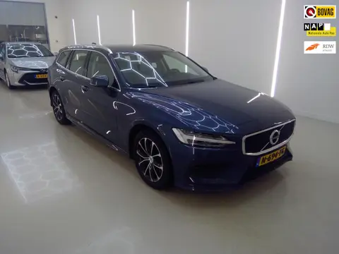 Volvo V60 2.0 B3 Momentum Business+Volleder+vitrual+navigatie+stoel-verw+body-Kitt = NL/DEALER = SUP
