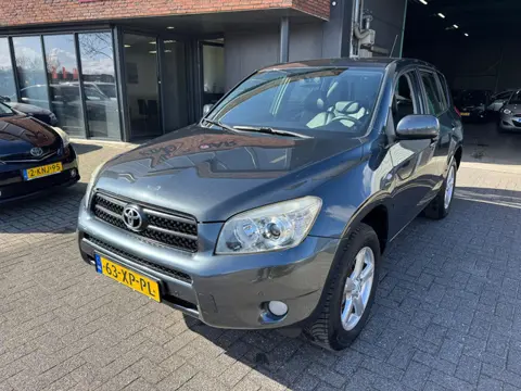 Toyota RAV4 2.0 VVTi AUTOMAAT LEDER TREKHAAK STOELVERW KEYLESS NAVI VOL!!!