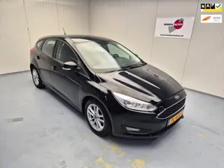 Ford Focus 1.0 Lease Edition Navi Airco Cruise Control Alu Velgen Pdc