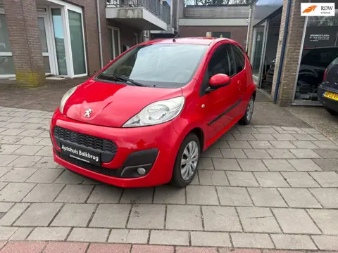 Peugeot 107 1.0 Première airco el ramen 3 deurs nieuwe apk 74270 km
