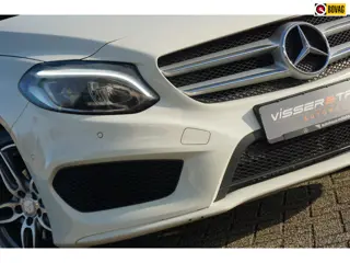 Mercedes-Benz B-klasse 200 AMG | Arctic White | Schuif-/Kanteldak/Camera/Stoelverwarming/Elek.stoelv