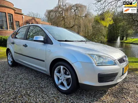 Ford Focus 1.6-16V Champion AIRCO/cruise