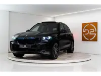 BMW X5 xDrive50e M-Sport 489PK | Pano | Glow | Trekhaak | Harman/Kardon | Drive Pro | VOL! 12 MND Ga