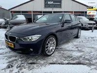 BMW 3-serie 320i Executive AUTOMAAT/NAVIGATIE/18''LMV