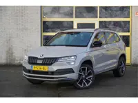 Škoda Karoq 1.5 TSI ACT 150PK! Automaat Sportline Business BJ2022 Lmv 19" | Led V+A | Pdc | Navi | K