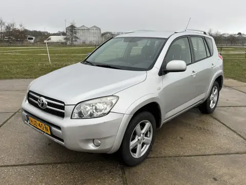 Toyota RAV4 2.2 Linea Sol 152.880km airco trekhaak