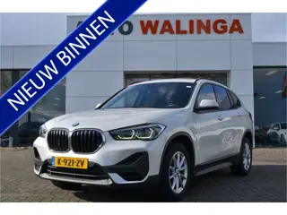 BMW X1 sDrive20i 180pk Automaat | Panoramdak | Carplay | Head Up | Achteruitrij camera |Stoelverwarm