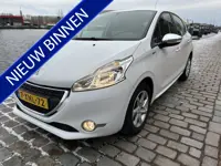 Peugeot 208 1.2 VTi Style 5 drs airco/ecc riem reeds vervangen