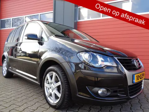 Volkswagen Touran 1.4 TSI Cross 140PK Clima Cruise LMV Trekhaak NL-Auto 2E-Eigenaar Hoge-Zit