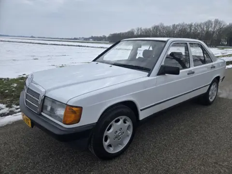 Mercedes-Benz 190-serie 2.0