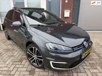 Volkswagen Golf 1.4 TSI GTE / Pano / Leder / Navi / Camera / DAB / PDC