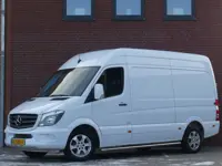 Mercedes-Benz Sprinter 319 CDI V6 L2H2 Geïsoleerd 3500 KG Trekgewicht Camera/Airco