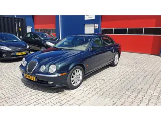 Jaguar S-type 4.0 V8 YOUNGTIMER JAGUAR DEALER ONDERHOUDEN