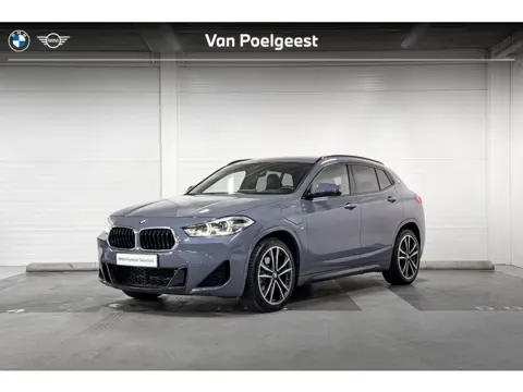 BMW X2 xDrive25e High Executive | M Sportpakket | Achteruitrijcamera | Head-Up Display | Driving Ass
