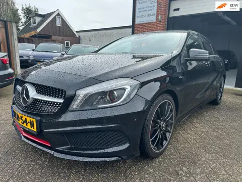 Mercedes-Benz A-klasse 250 Sport Ambition AMG-Pakket AUTOMAAT-NAVI-CRUISE-CLIMA-PDC