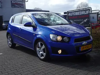 Chevrolet Aveo 1.4 LTZ Pdc Trekhaak (bj 2011)