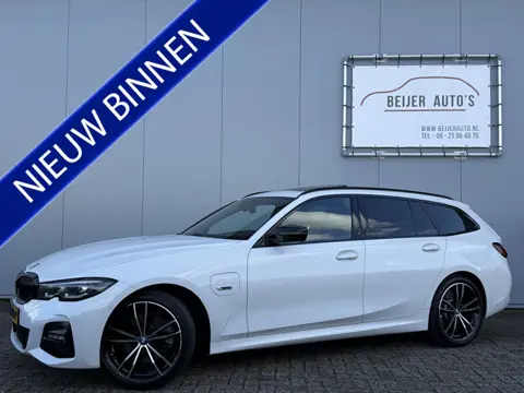 BMW 3 Serie Touring 320e Business Edition Plus Automaat M-Pakket.