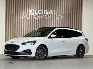 Ford Focus Wagon 2.3 EcoBoost ST-3 - PANO - CAMERA - STUURVERWARMING