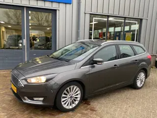 Ford Focus Wagon 1.5 Titanium Edition Trekhaak