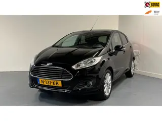 Ford Fiesta 1.0 Titanium | NIEUWE DISTRIBUTIE | PARKEERSENS. | VOORRUITVERWARM. |