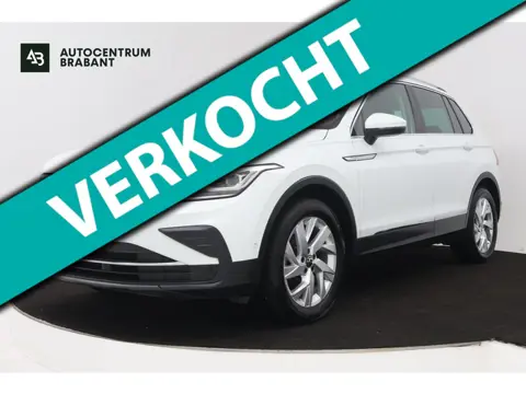 Volkswagen Tiguan 1.5 TSI Life Business (TREKHAAK, STOEL/STUUR VERWARMING, CRUISE ADAPTIEF, CAMERA, 