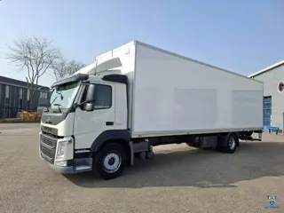 Volvo FM 11.330 / ONLY:422673 KM / ACC / LWDS / DAS / PLATFORM 1500 KG / AUTOMATIC / EURO-6 / 2017