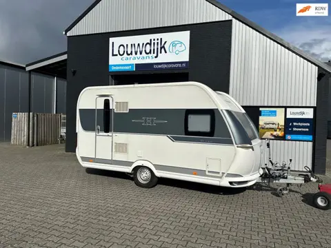 HOBBY De Luxe 400 SFE '15 (Mover, Fransbed)